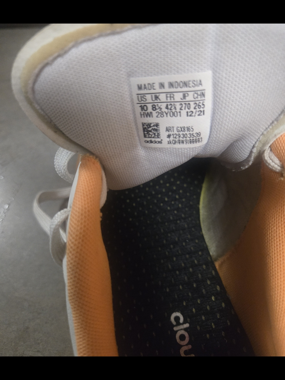 Adidas Women’s White Sneakers with Black Stripes and Peach Lining - Picture 5 of 5